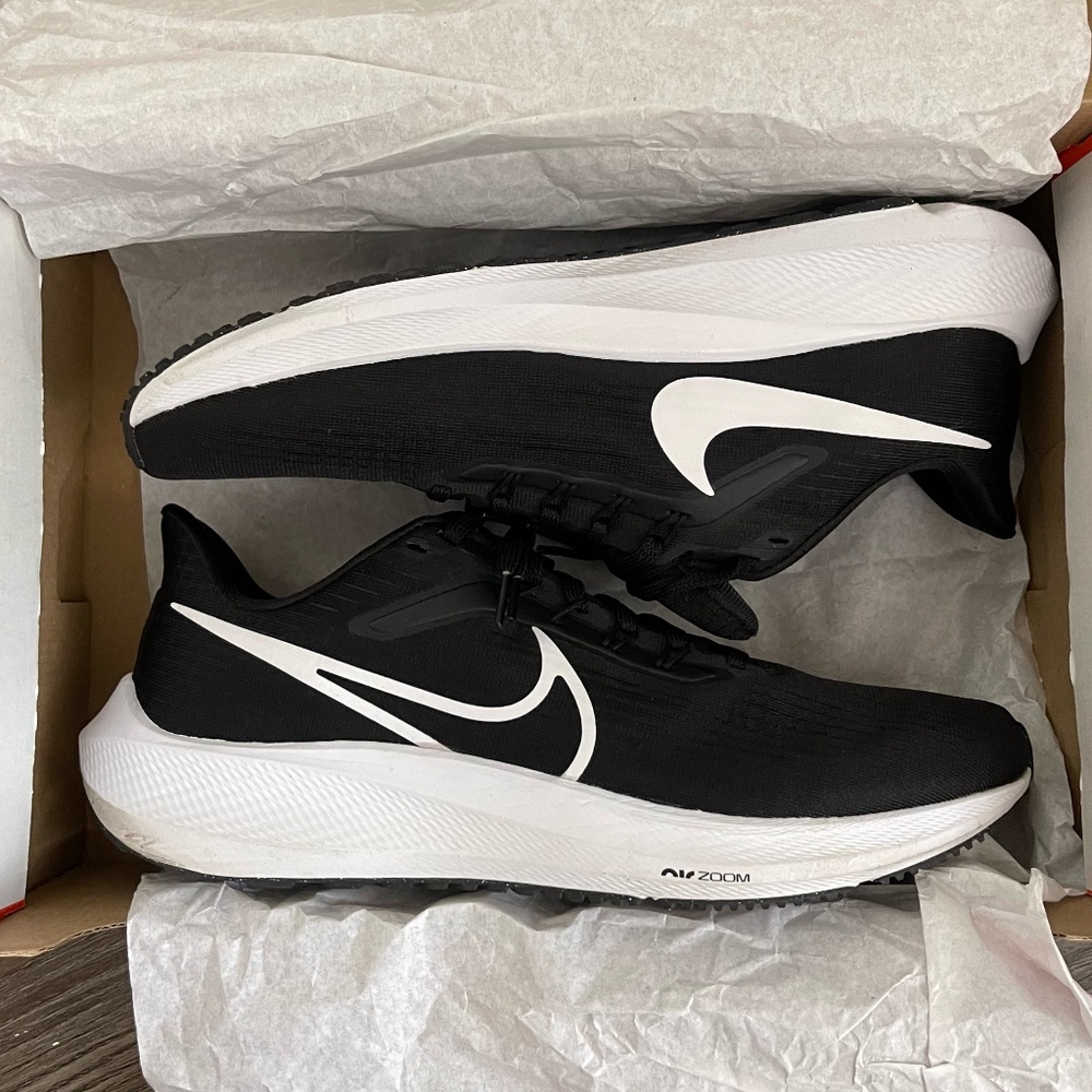 NEW Nike Air Zoom Pegasus Shoes 39 | Women's 10.5 | Men's 9